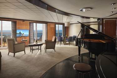 NCL, POA, Deluxe Owner's Suite with Large Balcony 1, Credit - Christian Santiago.jpeg